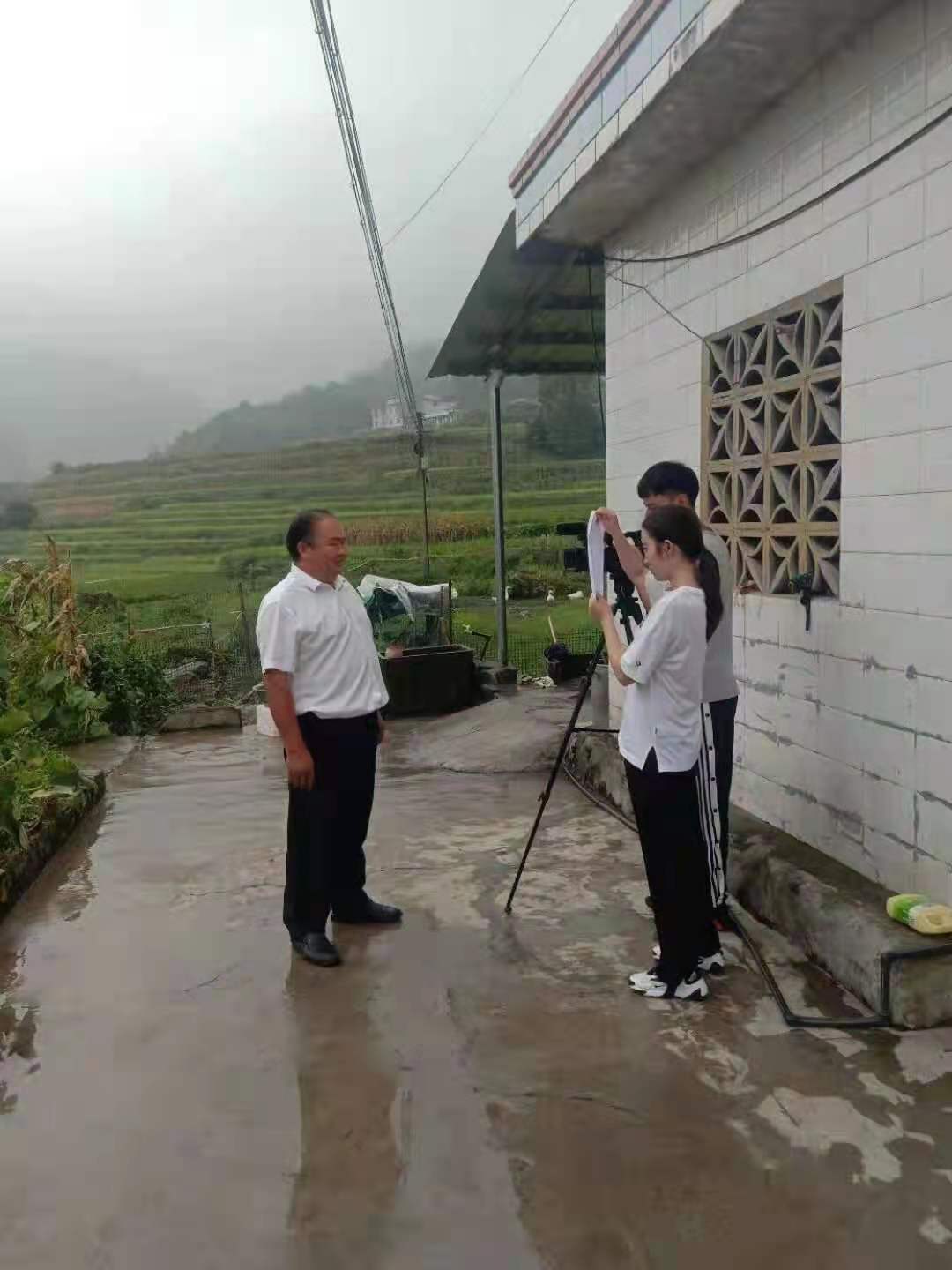  四川省兴文县电视台采访国牧粮草基地